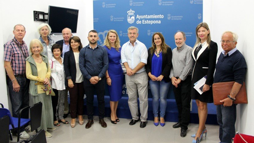 Se amplía el servicio de intérpretes para padres extranjeros en los institutos - 0684e77a1d78d934c535d839e656d9cc Se amplía el servicio de intérpretes para padres extranjeros en los institutos - 0684e77a1d78d934c535d839e656d9cc