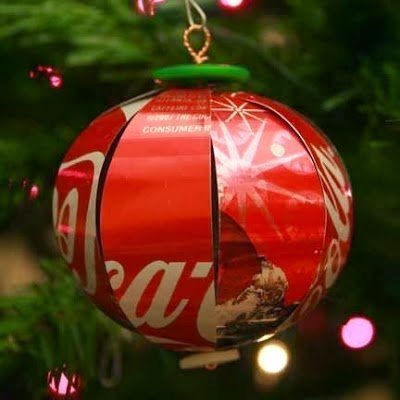 Manilva recicla por Navidad - bola cola Manilva recicla por Navidad - bola cola