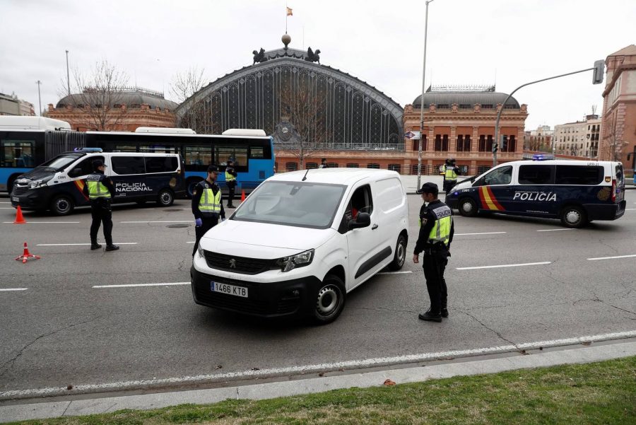 Andalucía pide test masivos y un mejor reparto de material sanitario - controles policia coronavirus200320 Andalucía pide test masivos y un mejor reparto de material sanitario - controles policia coronavirus200320
