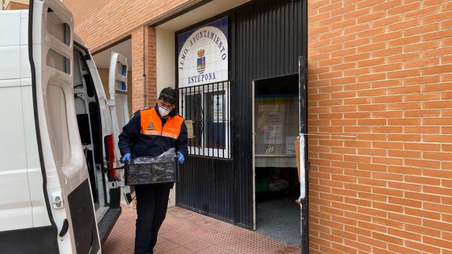 Protección Civil se vuelca con los esteponeros y trabaja para ayudar a la población ante el coronavirus - protección civil Protección Civil se vuelca con los esteponeros y trabaja para ayudar a la población ante el coronavirus - protección civil