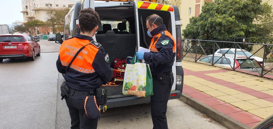 El Ayuntamiento facilita alimentos y medicación a más de 500 mayores - reparto comida El Ayuntamiento facilita alimentos y medicación a más de 500 mayores - reparto comida