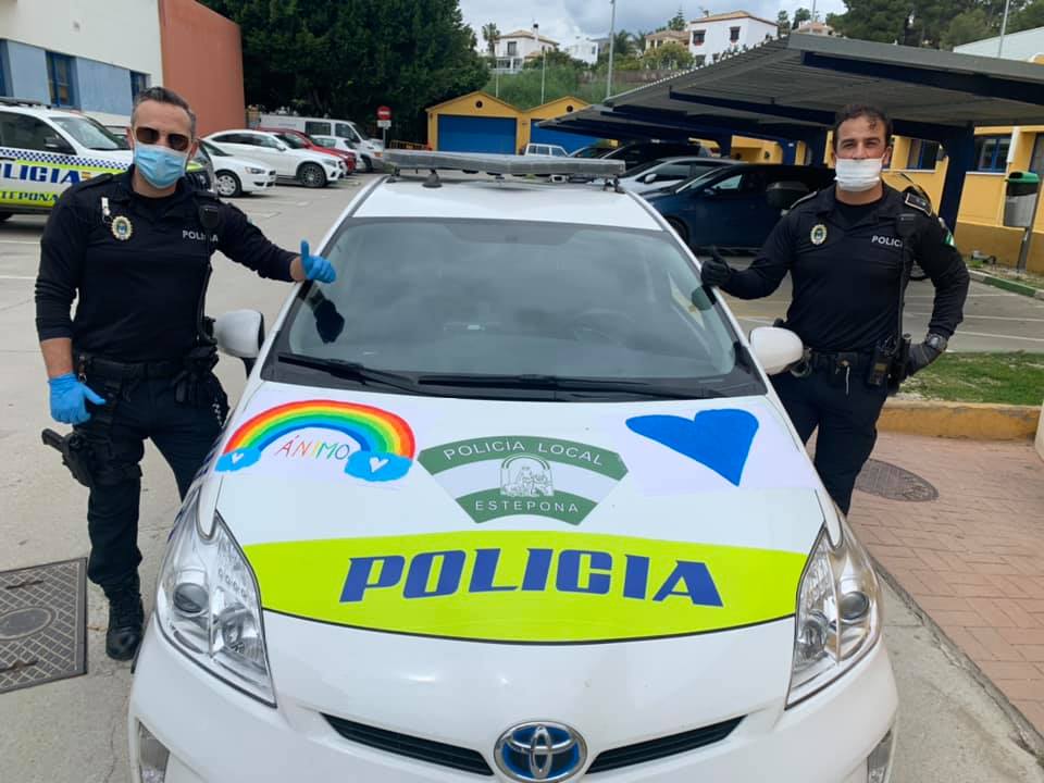 Los 'Premios 8 de Marzo', para los Cuerpos de Seguridad que protegen a mujeres víctimas de violencia de género - Policia Local Estepona Policia Local Estepona durante la pandemia. Archivo