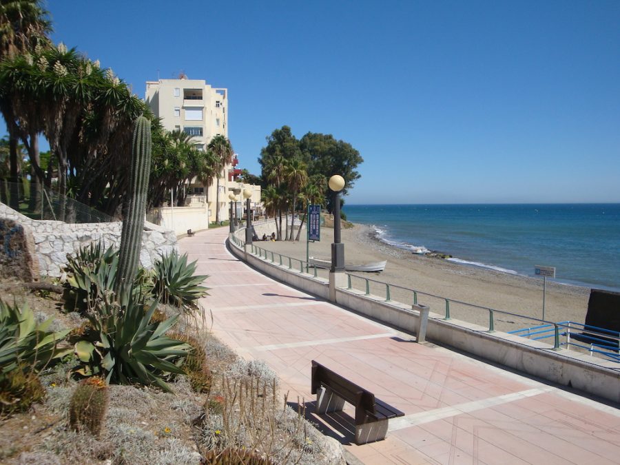 Sensores de temperatura del agua y oleaje llegan a las playas de la Costa del Sol este verano - Estepona Playa La Rada 84 2 Sensores de temperatura del agua y oleaje llegan a las playas de la Costa del Sol este verano - Estepona Playa La Rada 84 2