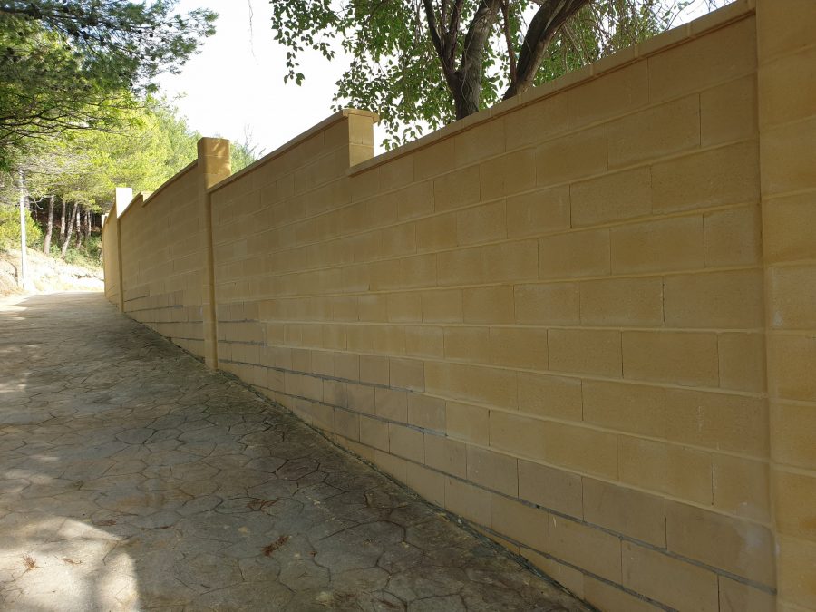 Se eleva el muro del campo de fútbol de Manilva para evitar daños en las instalaciones deportivas - 102384524 2515419465438197 576787165522952192 o Se eleva el muro del campo de fútbol de Manilva para evitar daños en las instalaciones deportivas - 102384524 2515419465438197 576787165522952192 o