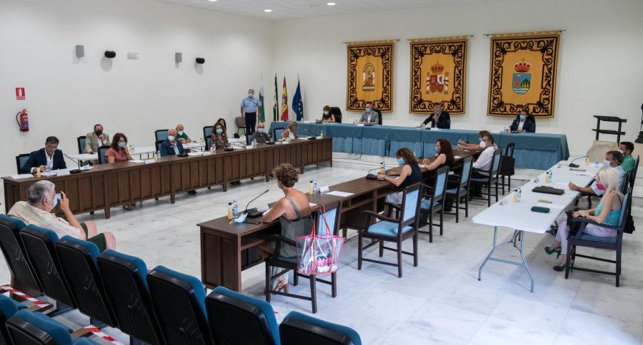 Lío en el pleno de Estepona: el alcalde expulsa a la portavoz del PSOE - FOTOS PLENO 30 07 20 2 Lío en el pleno de Estepona: el alcalde expulsa a la portavoz del PSOE - FOTOS PLENO 30 07 20 2