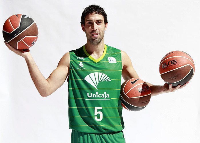 El exjugador de la selección española de Baloncesto y del Unicaja, Berni Rodríguez, en Estepona - 1340402407 740215 0000000001 noticia grande El exjugador de la selección española de Baloncesto y del Unicaja, Berni Rodríguez, en Estepona - 1340402407 740215 0000000001 noticia grande