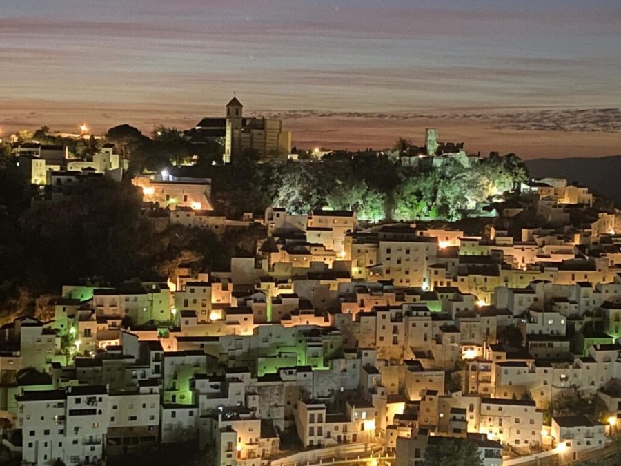 Casares realza la imagen nocturna de su castillo con la nueva iluminación - d8196bd9 5b0b 421a a2e1 b144e3855744 1030x773 1 Casares realza la imagen nocturna de su castillo con la nueva iluminación - d8196bd9 5b0b 421a a2e1 b144e3855744 1030x773 1