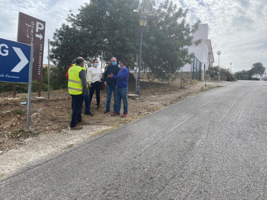 Casares mejora la entrada al colegio disminuyendo el desnivel con la carretera - fe79f5ad c056 483d af99 ec921c2cd2d9 1030x773 1 Casares mejora la entrada al colegio disminuyendo el desnivel con la carretera - fe79f5ad c056 483d af99 ec921c2cd2d9 1030x773 1