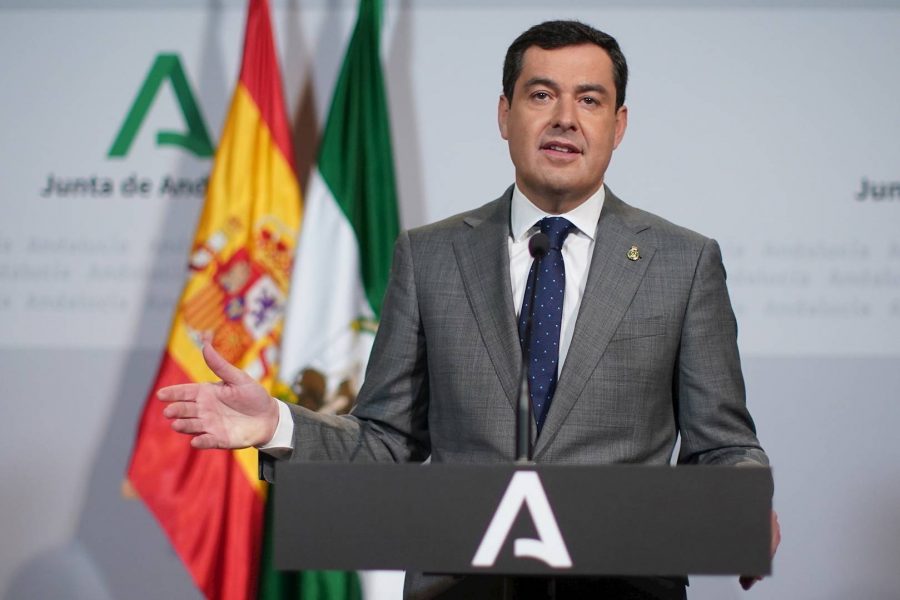 Todo sigue igual en Andalucía: Toque de queda a las diez y cierre de comercios a las seis de la tarde - juanma moreno abril 2020 Juanma Moreno. Archivo