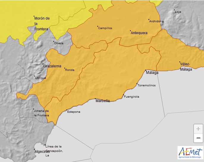 La alerta naranja por lluvias sigue activa hasta las 15:00 horas de hoy jueves.