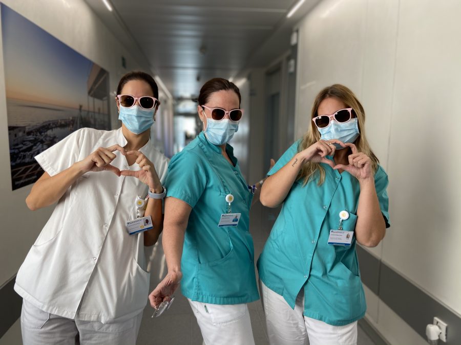 Quirónsalud Marbella viste las gafas de solidaridad en la carrera virtual Marea Rosa a favor de AECC Marbella - marea rosa quironsalud marbella6 Quirónsalud Marbella viste las gafas de solidaridad en la carrera virtual Marea Rosa a favor de AECC Marbella - marea rosa quironsalud marbella6