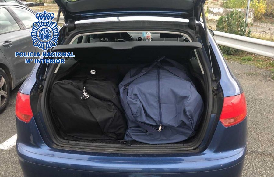 Desarticulan una red que transportaba drogas desde la Costa del Sol a Francia - Foto3 El vehículo de los traficantes fue interceptado cuando iba a regresar a Francia cargado de droga.