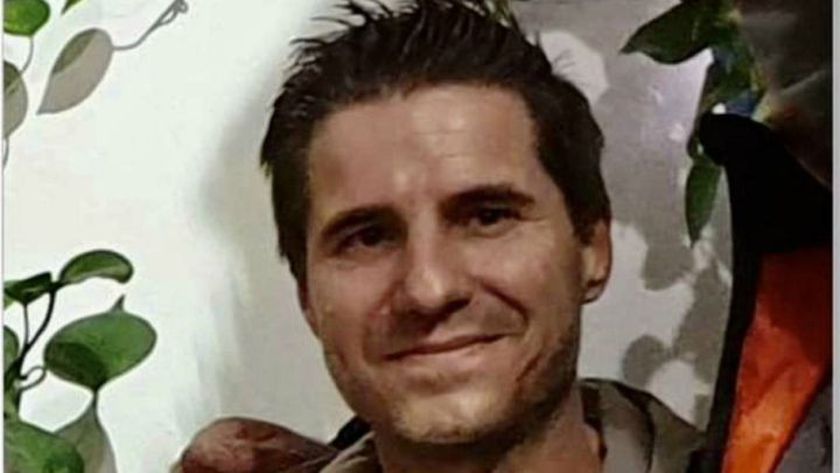 Muere el enfermero del Hospital Regional de Málaga que defendió el "derecho a la despedida" de los pacientes graves de Covid-19 - UAPWOEOPUNAKZEVO2DJDWLNAXM Muere el enfermero del Hospital Regional de Málaga que defendió el "derecho a la despedida" de los pacientes graves de Covid-19 - UAPWOEOPUNAKZEVO2DJDWLNAXM