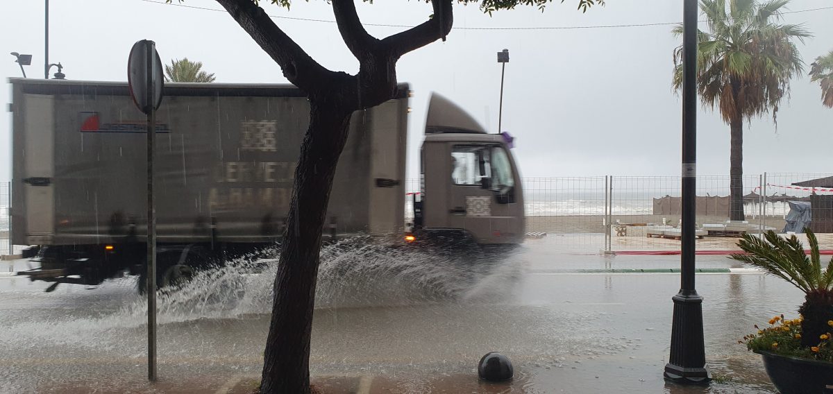 Jornada intensa de lluvias en Estepona: caen más de 172 litros - 20210108 125532 Jornada intensa de lluvias en Estepona: caen más de 172 litros - 20210108 125532