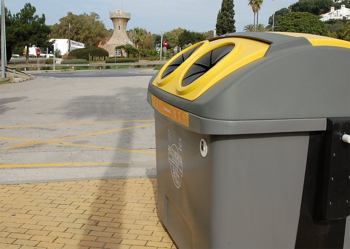 Mancomunidad y Urbaser distribuyen más de 100 contenedores amarillos en Marbella, Casares y Benahavís - np contenedores Mancomunidad y Urbaser distribuyen más de 100 contenedores amarillos en Marbella, Casares y Benahavís - np contenedores