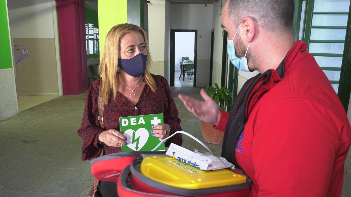 Manilva revisa sus desfibriladores en los centros educativos y dependencias municipales - 169877149 2763383253975149 3627428995526609224 n Manilva revisa sus desfibriladores en los centros educativos y dependencias municipales - 169877149 2763383253975149 3627428995526609224 n