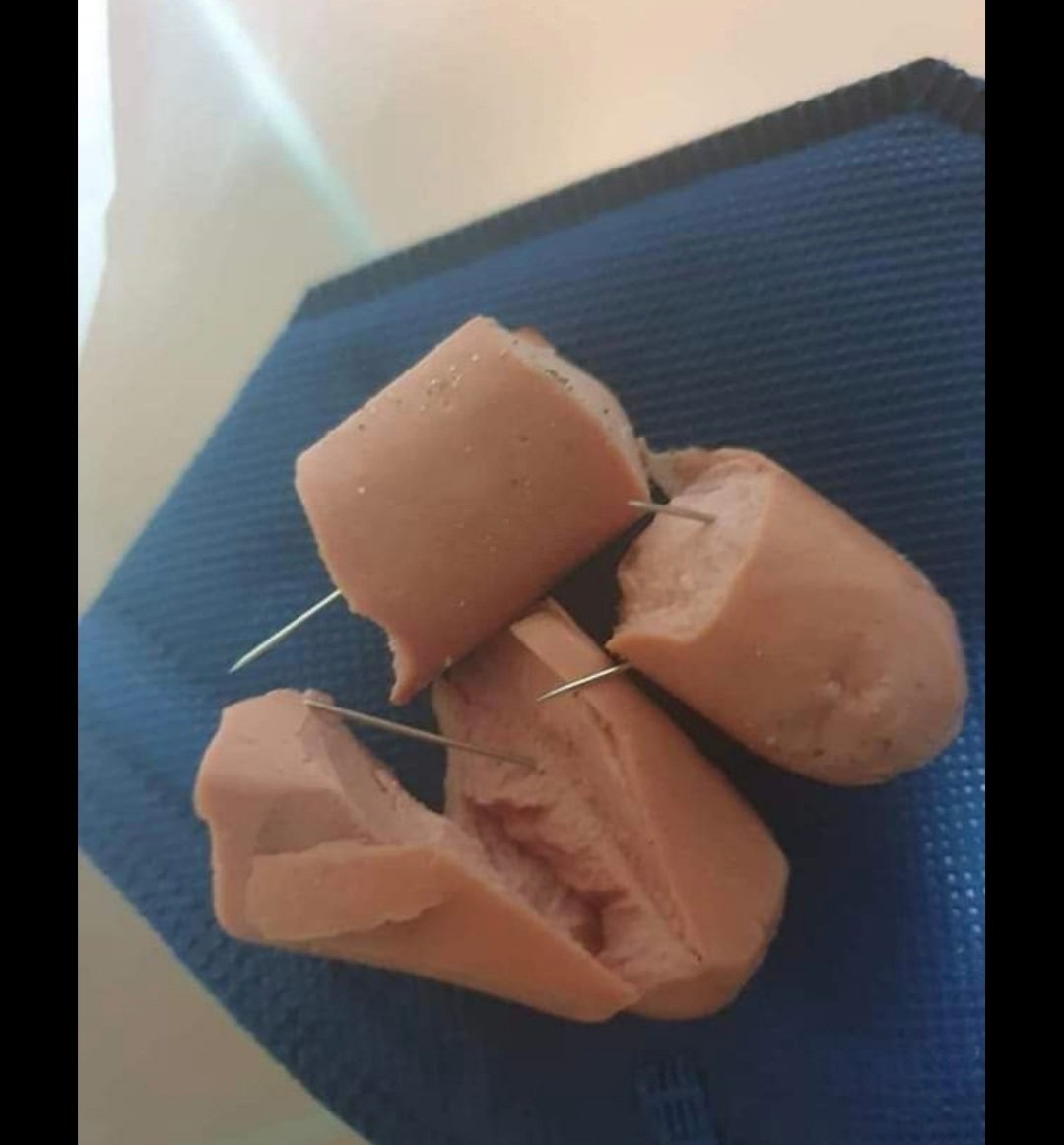 Encuentran trozos de salchichas con alfileres para perros en Estepona - Screenshot 20210331 144142 Facebook Encuentran trozos de salchichas con alfileres para perros en Estepona - Screenshot 20210331 144142 Facebook