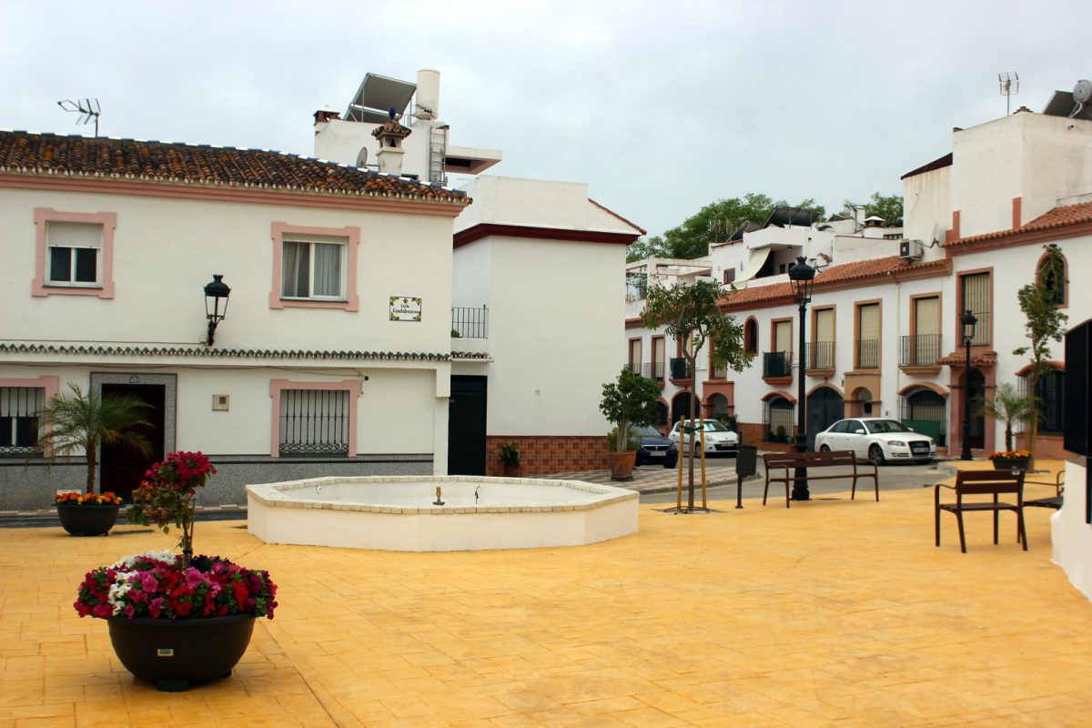 Estepona crea una nueva plaza pública de 500 metros cuadrados en Cancelada - IMG 8303 Nueva plaza de Cancelada, en calle Bermeja.