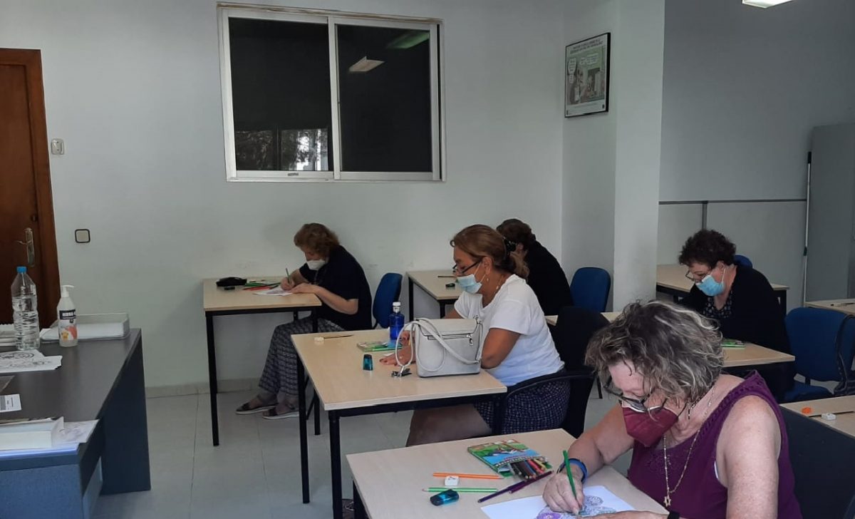 El Ayuntamiento de Estepona ofrece un taller de mandalas para activar la mente de las personas mayores - IMG 20210622 WA0030 mandalas Estepona mayores talleres