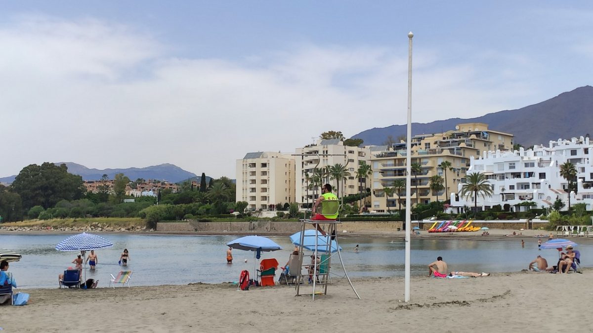 Nuevo curso de Socorrismo Acuático para jóvenes en Estepona - Socorristas Socorristas en la playa del Cristo, en Estepona.