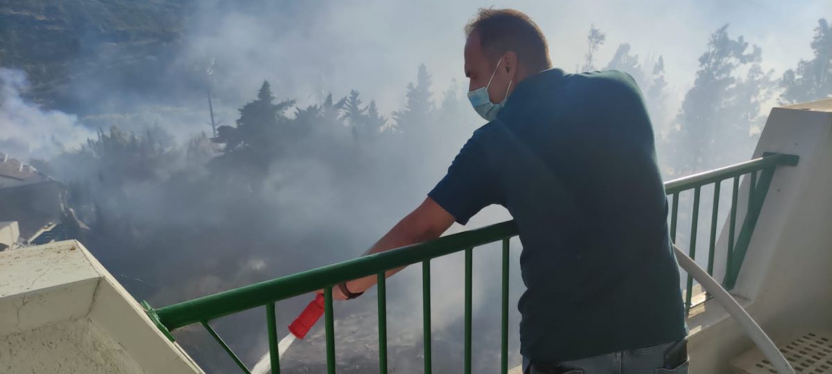 Desalojadas 400 personas de los apartamentos Manilva Sun por el incendio del Goleto - DD21FFC4 7FEB 4D75 AC13 BC0A485D0C27 Desalojadas 400 personas de los apartamentos Manilva Sun por el incendio del Goleto - DD21FFC4 7FEB 4D75 AC13 BC0A485D0C27