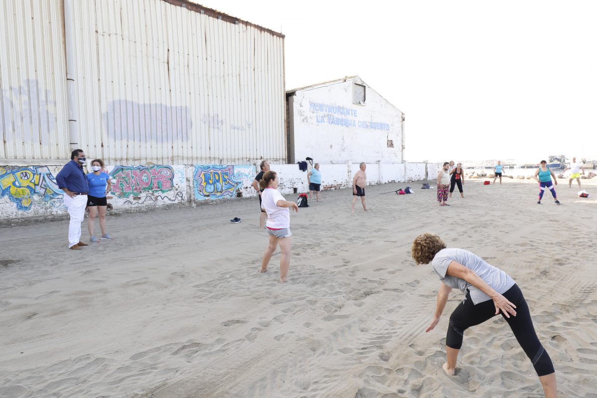 El programa 'Marbella Summer Sport 2021' arranca con la totalidad de las 800 plazas cubiertas - MG 5814 Deportes en la playa en Marbella.