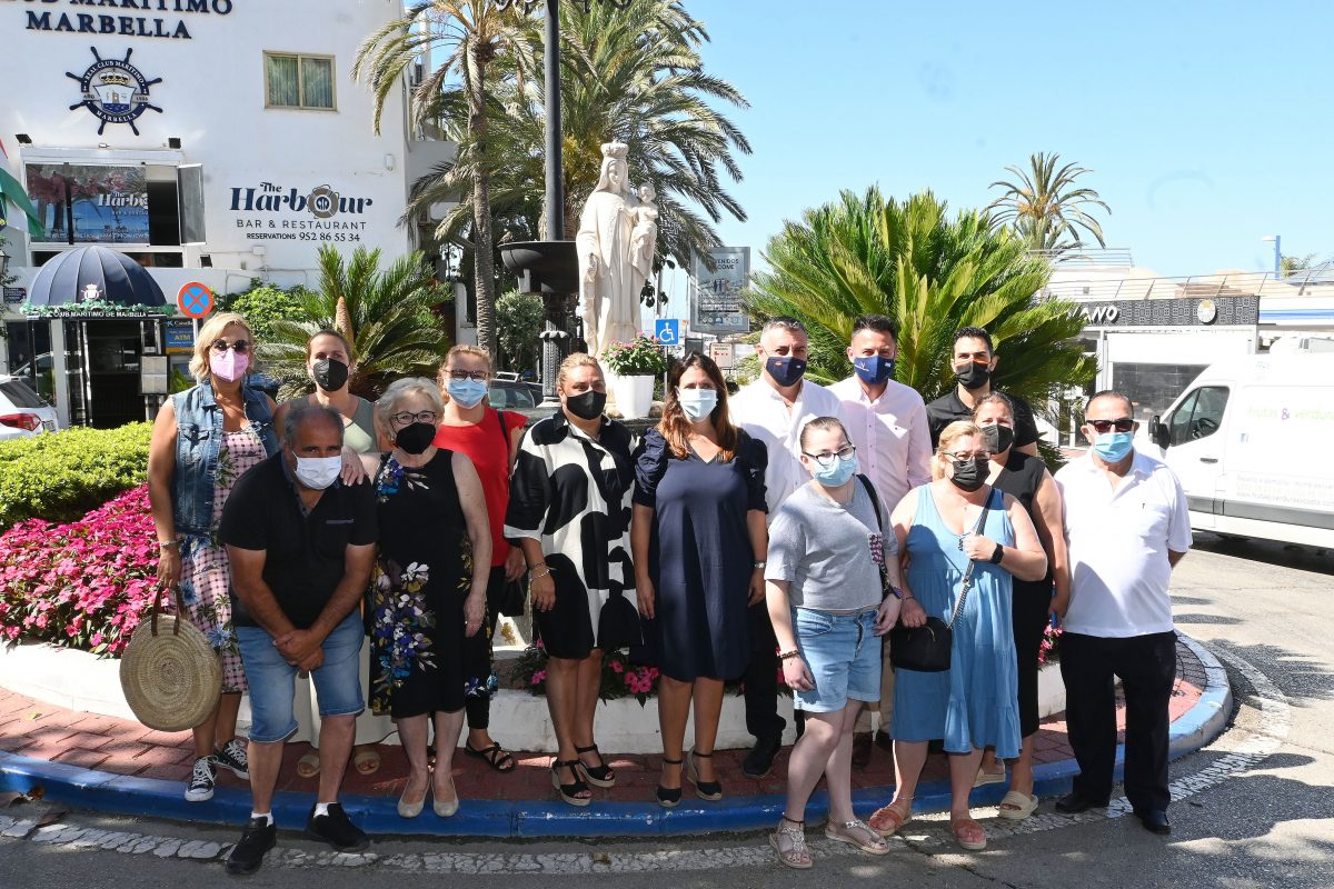 Marbella realiza la tradicional ofrenda floral a la Virgen del Carmen en el Puerto Deportivo - OFRENDA00007 Ofrenda Floral a la Virgen del Carmen en Marbella.