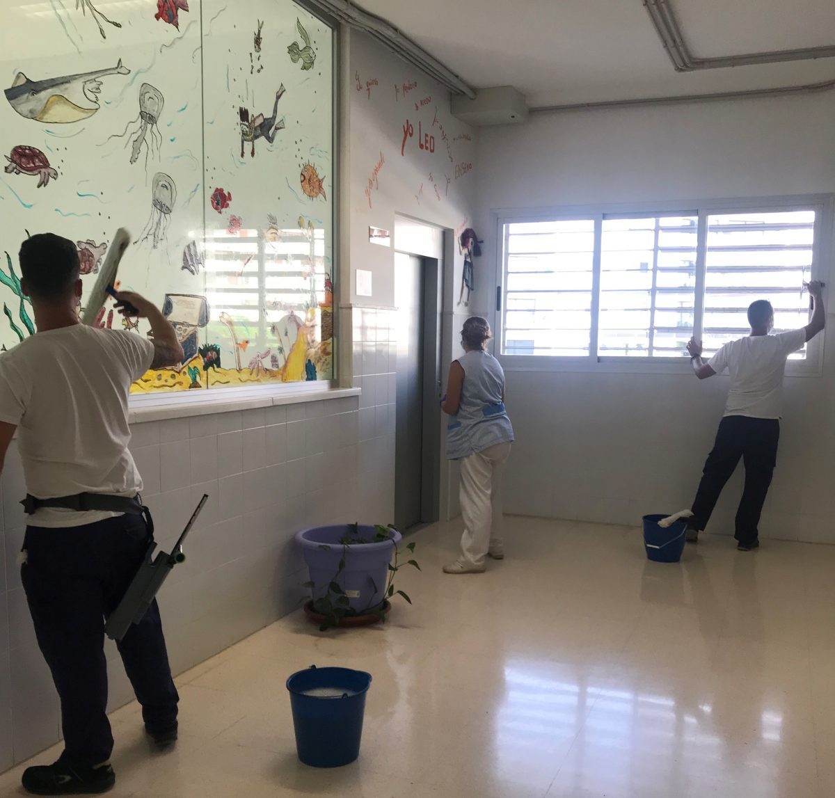 El plan especial que refuerza la limpieza y desinfección de los colegios y escuelas infantiles de Estepona - IMG 5763 Limpieza y desinfección de los centros educativos de Estepona.