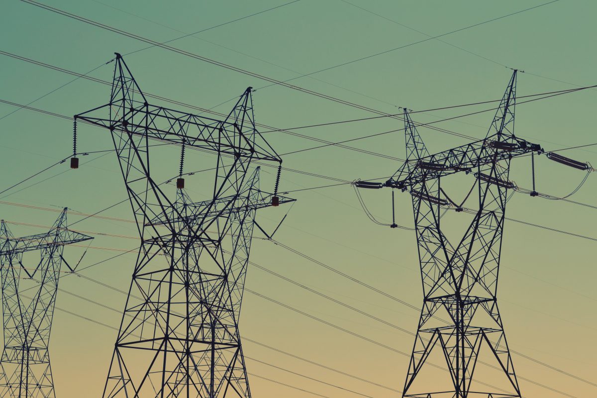 Manilva mejora sus infraestructuras eléctricas - fre sonneveld q6n8nIrDQHE unsplash Torres Eléctricas