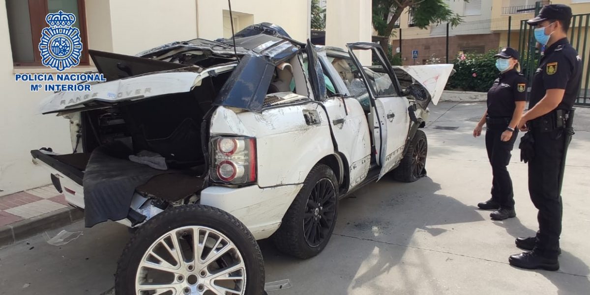 Detenido en Estepona por conducir un todoterreno robado y perder el control por exceso de velocidad - 20210920 Foto Estepona El todoterreno siniestrado.