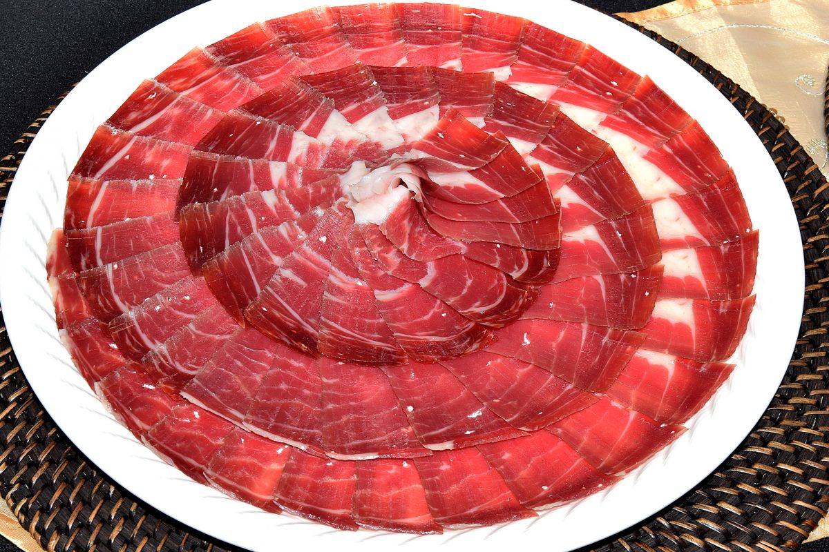 Estepona acoge la final andaluza del concurso de cortadores de jamón ‘Ningún hogar sin comida’ - B3E2F1FD 5874 435C 820A DD8C1209EC44 Estepona acoge la final andaluza del concurso de cortadores de jamón ‘Ningún hogar sin comida’ - B3E2F1FD 5874 435C 820A DD8C1209EC44