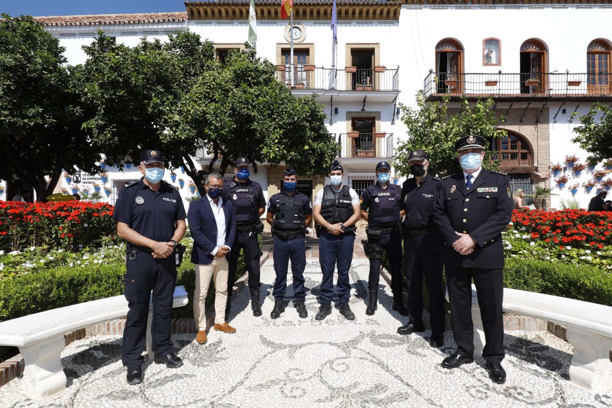 Marbella incorpora miembros de la Policía Nacional francesa en el patrullaje de la ciudad - OTM0448 1 Incorporación de agentes franceses al cuerpo de la Policía Nacional.