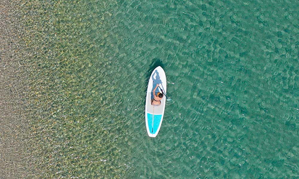 Mañana se abre el plazo de inscripción de las Actividades Acuáticas Temporada 2021/22 con 624 plazas - paddle surf marbella drone3 Mañana se abre el plazo de inscripción de las Actividades Acuáticas Temporada 2021/22 con 624 plazas - paddle surf marbella drone3