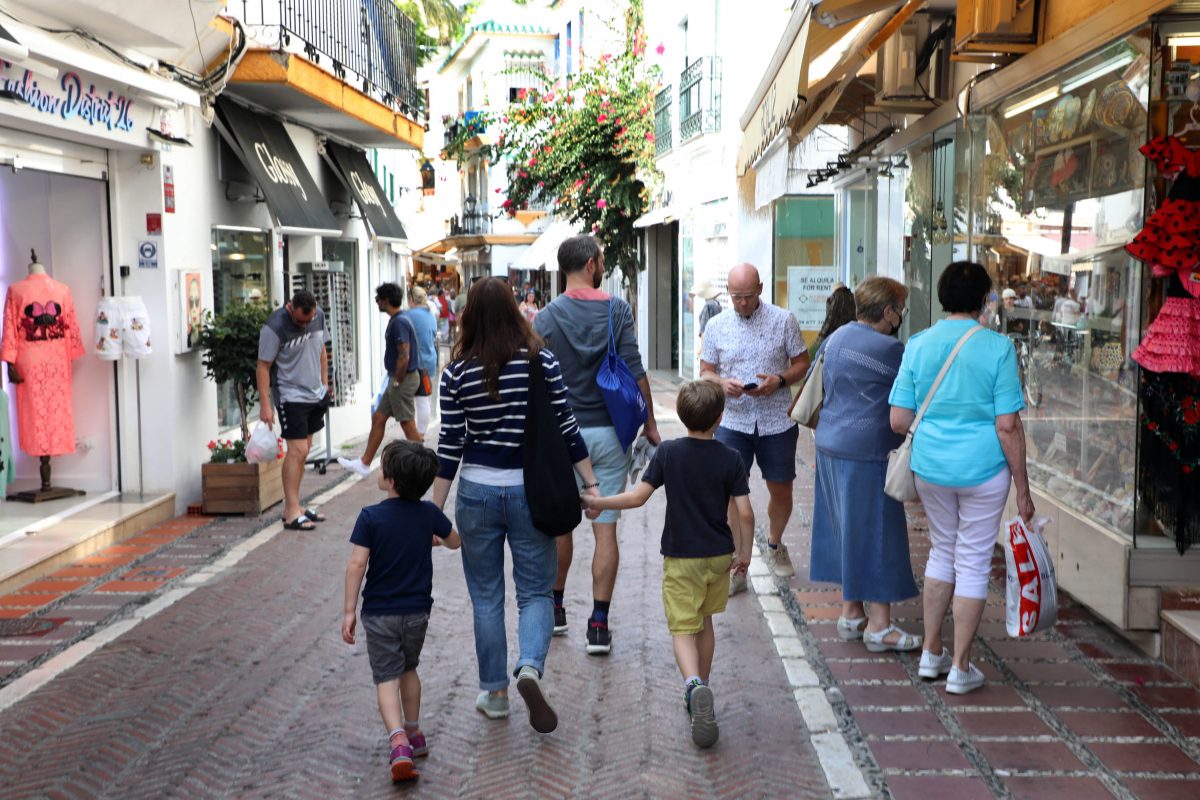 Turismo Costa del Sol invertirá 1,8 millones en 2026 para recuperar el mercado nacional - 0H3A7142 Turismo en el centro de Marbella.