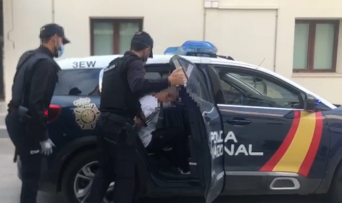 Dos detenidos en Málaga tras intentar explosionar con gas un cajero automático