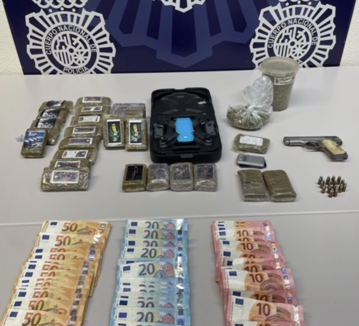 Desarticulado uno de los puntos de venta de droga más activos de Estepona - 4F1FBE91 45E4 4C4F 9FC7 C54BD4AC3E55 Desarticulado uno de los puntos de venta de droga más activos de Estepona - 4F1FBE91 45E4 4C4F 9FC7 C54BD4AC3E55
