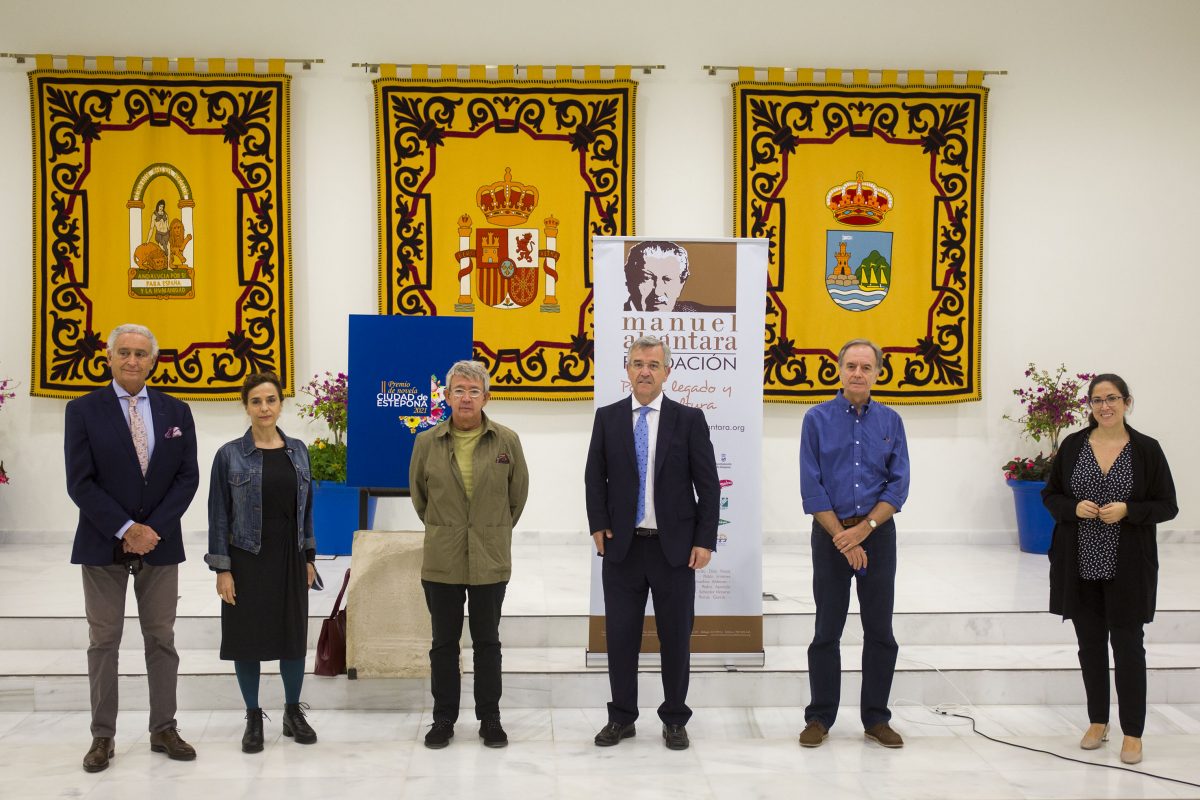 Manuel Moya, ganador del II Premio de Novela Ciudad de Estepona - 8B923D77 91D7 494E A841 B37BD68A16C6 Manuel Moya, ganador del II Premio de Novela Ciudad de Estepona - 8B923D77 91D7 494E A841 B37BD68A16C6