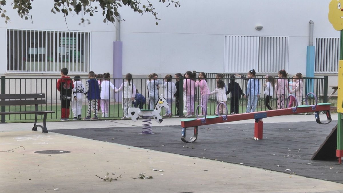 Los pequeños del CEIP Maicandil, en pijama para conmemorar el día de los Derechos del Niño - 256666219 2929179430728863 3228392699466356492 n Los pequeños del CEIP Maicandil, en pijama para conmemorar el día de los Derechos del Niño - 256666219 2929179430728863 3228392699466356492 n