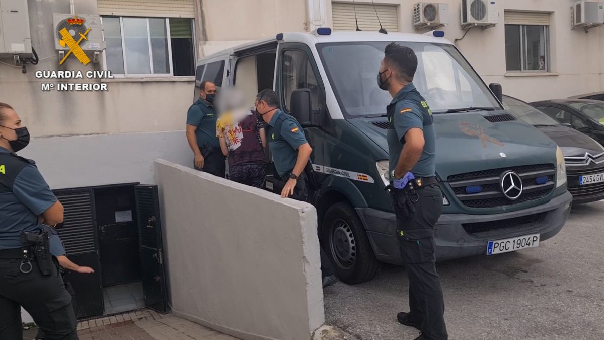 La Guardia Civil desmantela una organización que introducía hachís por la costas de Málaga - 61db0ce2 07bc 4652 bbd7 2663213a3c42 La Guardia Civil desmantela una organización que introducía hachís por la costas de Málaga - 61db0ce2 07bc 4652 bbd7 2663213a3c42