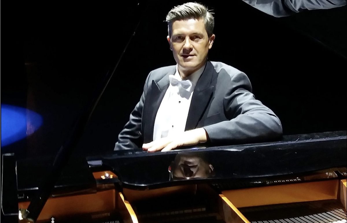 El pianista Ben Roels interpretará piezas de Beethoven y Chopin en el Auditorio Felipe VI de Estepona - Captura de pantalla 2021 11 02 a las 12.35.03 1 Pianista Ben Roels.