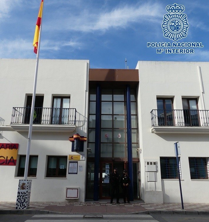 Detenidos tres hermanos como cabecillas de un punto de venta de drogas en Estepona - E7CFBB93 CCBA 4B1D BAE1 EEF0A4A5853D Detenidos tres hermanos como cabecillas de un punto de venta de drogas en Estepona - E7CFBB93 CCBA 4B1D BAE1 EEF0A4A5853D