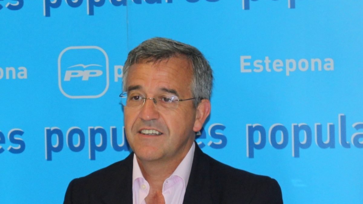 Molina afirma que García Urbano "nunca ha apostado por pelear e iniciar un proyecto Universitario Público" - Foto García Urbano 16 9