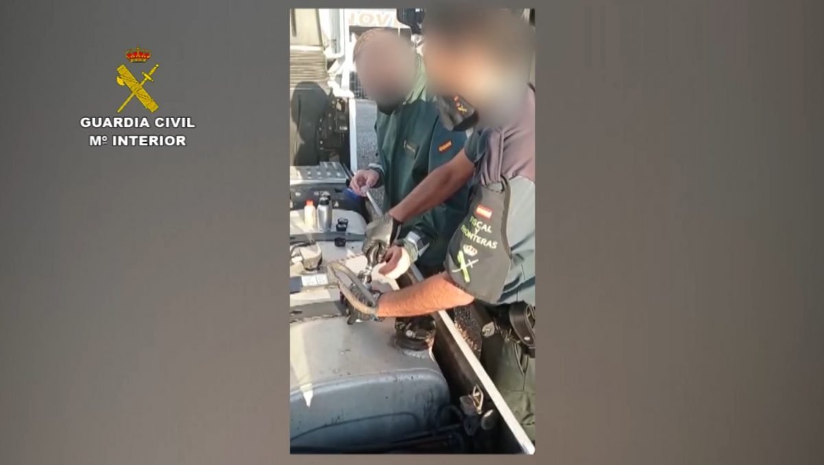 Desarticulada una banda que defraudó 13 millones con la venta de combustible - Guardia Civil Desarticulada una banda que defraudó 13 millones con la venta de combustible - Guardia Civil