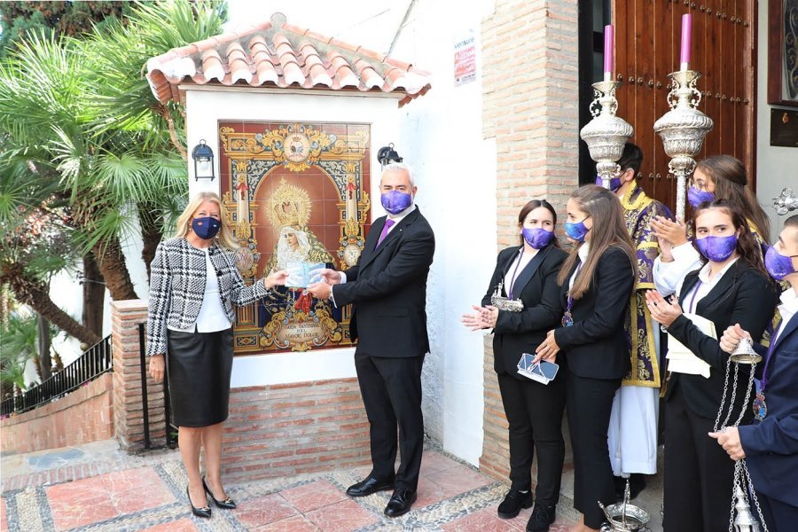 La escalinata de acceso a la plaza del Santo Sepulcro lleva el nombre de Nuestra Señora del Mayor Dolor - Marbella