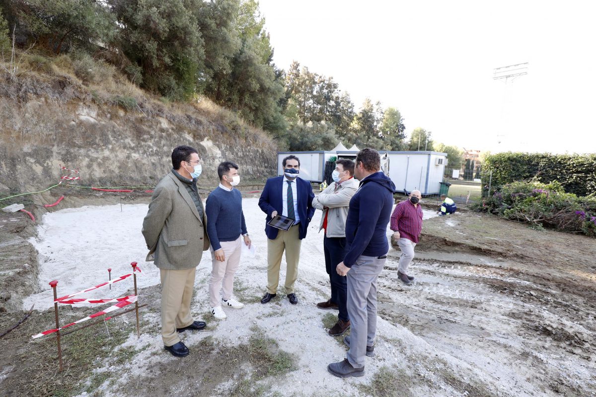 Marbella contará con un nuevo campo de rugby que permitirá el entrenamiento de 400 niños y jóvenes - OTM6070 Visita a las obras del nuevo campo de rugby en Marbella.