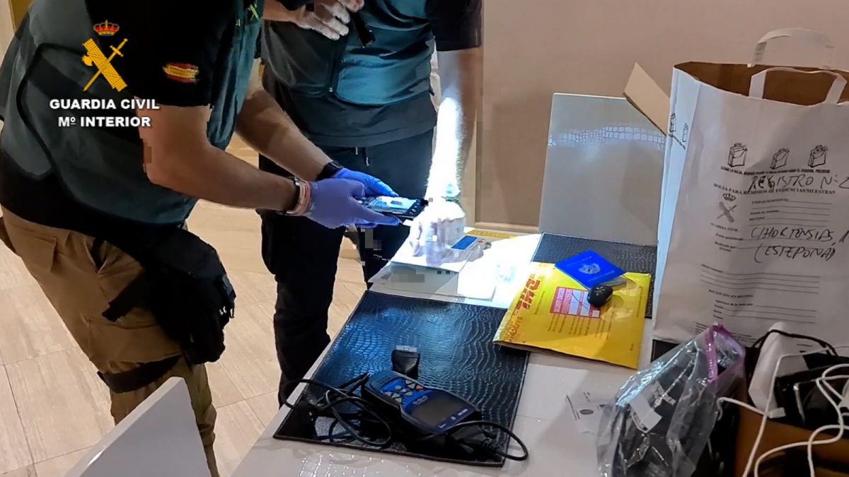La Guardia Civil desmantela una organización que introducía hachís por la costas de Málaga - dd364253 ee37 4b9a b036 db8479480a30 La Guardia Civil desmantela una organización que introducía hachís por la costas de Málaga - dd364253 ee37 4b9a b036 db8479480a30