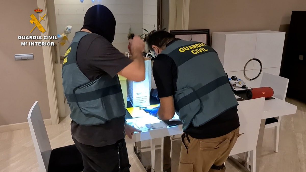 La Guardia Civil desmantela una organización que introducía hachís por la costas de Málaga - e24a077c c47a 4122 9e6d 4b315a391339 La Guardia Civil desmantela una organización que introducía hachís por la costas de Málaga - e24a077c c47a 4122 9e6d 4b315a391339