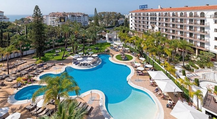 El asesinato del niño de 7 años en Marbella queda impune tras 20 años de investigaciones sin resultados - vista del hotel h10 andalucia plaza de puerto banus marbella 4 732x400 1 Hotel H10 Andalucía Plaza de Puerto Banús (Marbella) / H10 Hotels.