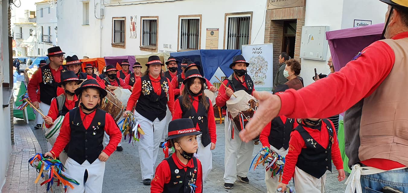 Casares, la pequeña Andalucía engalana la Navidad con sus rondallas en la calle - 265127643 3156811814601071 2834615478334295996 n Casares, la pequeña Andalucía engalana la Navidad con sus rondallas en la calle - 265127643 3156811814601071 2834615478334295996 n