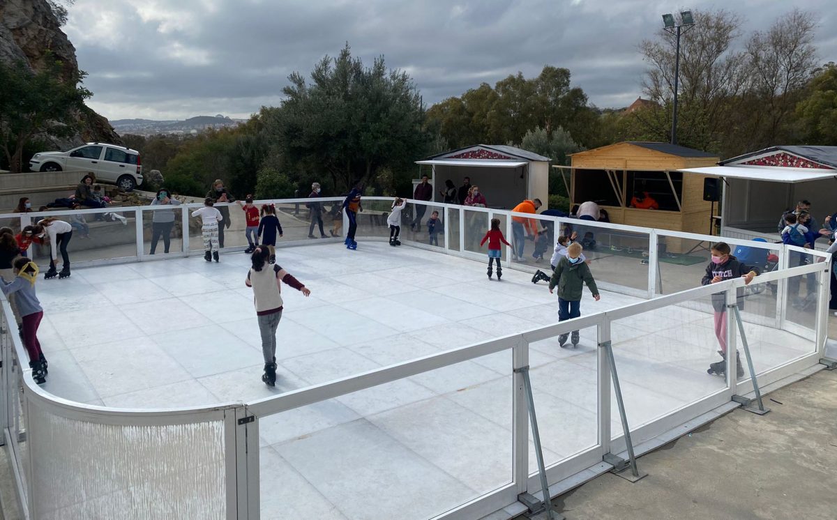 Casares contará con una pista de patinaje la próxima semana - 269799265 3165572623724990 4527140483835161284 n Pista de patinaje sobre hielo en Casares.